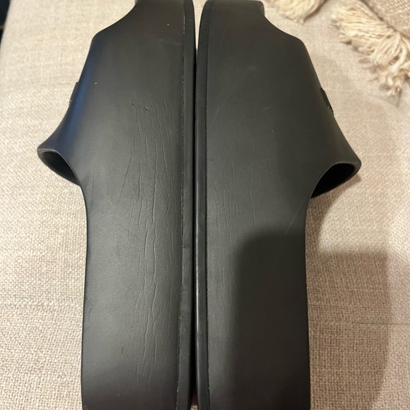 Balenciaga Logo-embossed rubber flatform slides Black 9 - Picture 2 of 4